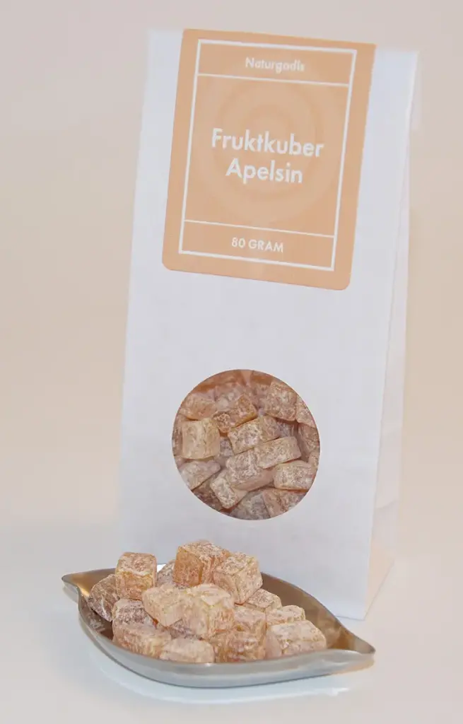 Fruit cubes Orange flavour in white bags with window 80g