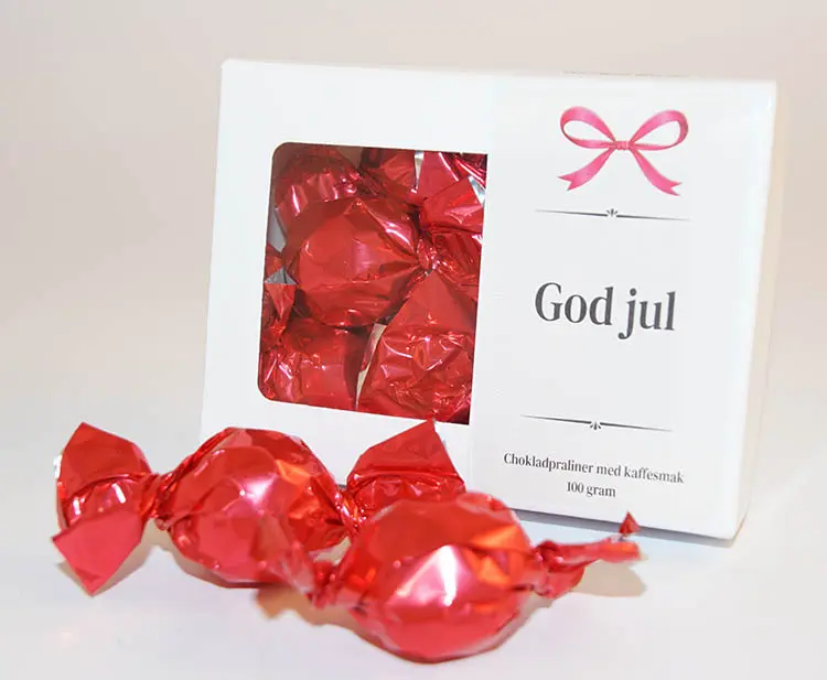 Red pralines in box C Merry Christmas 100g