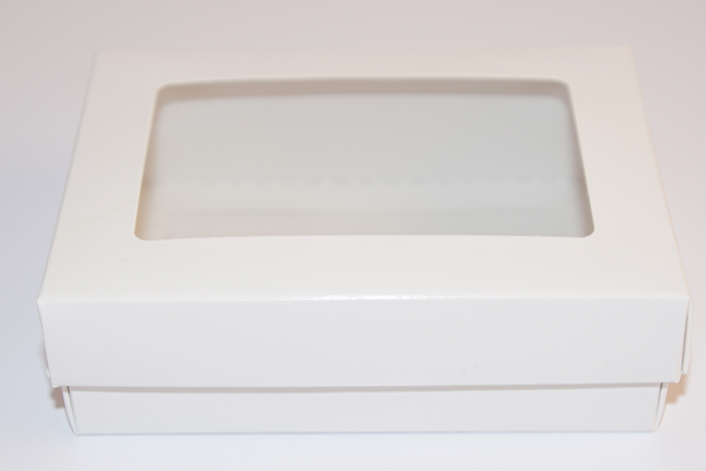 Vit ask med fönster 112x82x32mm C