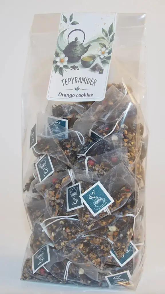 Pyramidte Orange cookies svart 40st PÅSE