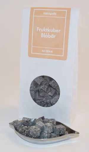 [L9795] Fruktkuber Blåbärssmak i vita påsar med fönster 80g