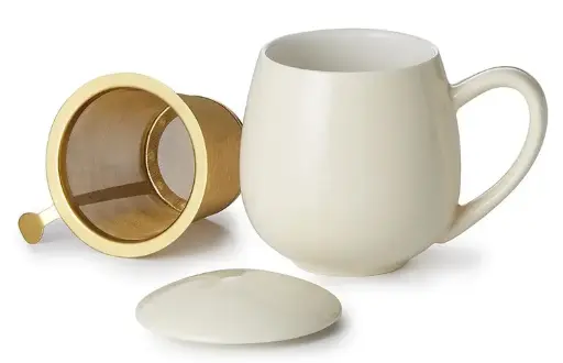 [1567] Mug Cream with gold-coloured infuser strainer and lid