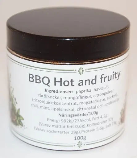 [S294D] BBQ Hot and fruity fp i petburk med svart lock 100g